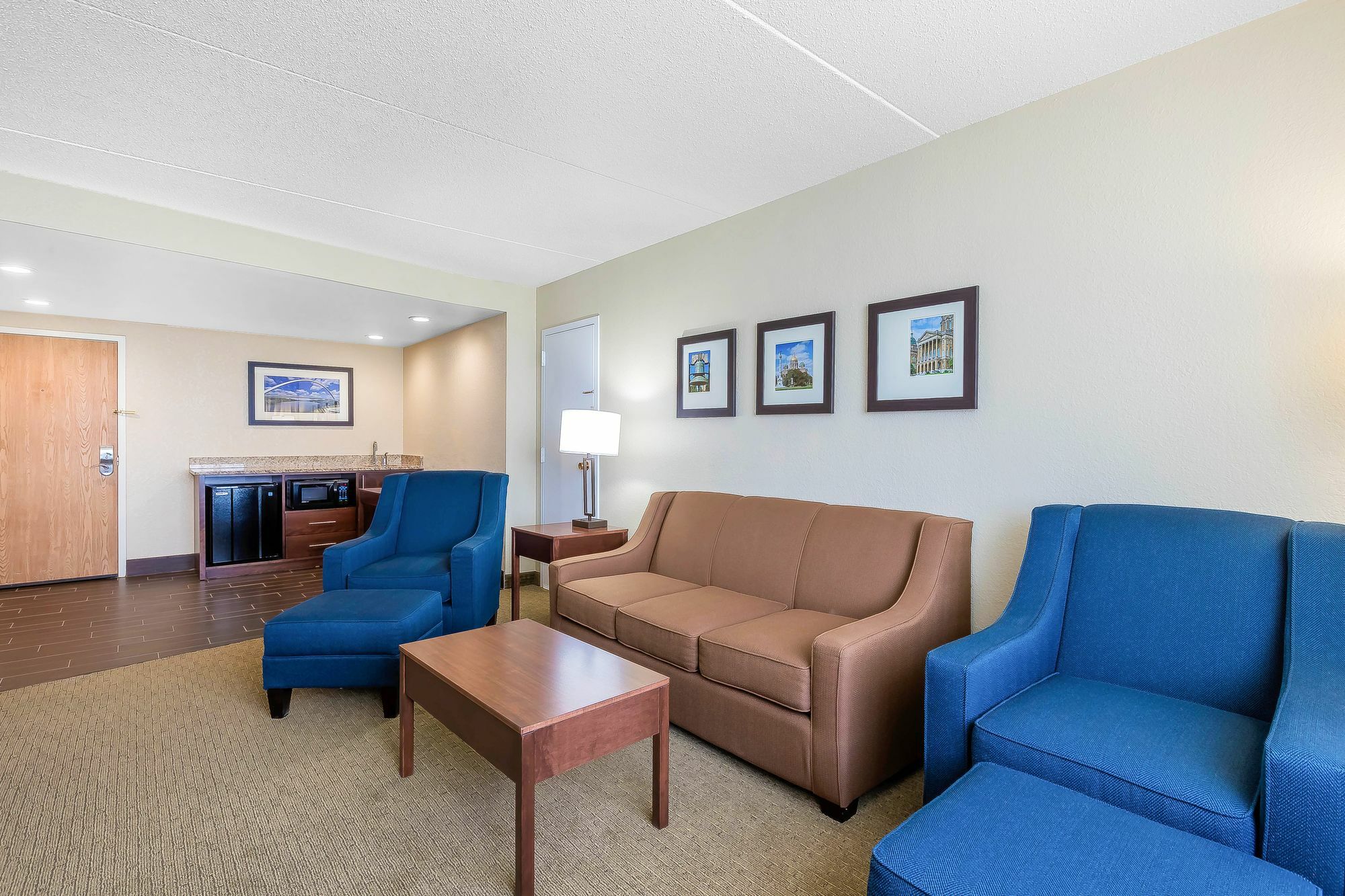 Comfort Inn & Suites Event Center Des Moines Exterior photo
